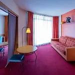 Garrigae Domaine De L'esterel - Piscine & Cinq Mondes Szálloda 4*