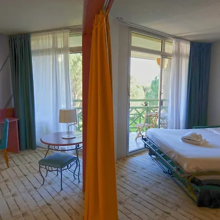 Szálloda Garrigae Domaine De L'esterel - Piscine & Cinq Mondes 4*