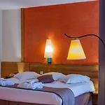 Garrigae Domaine De L'esterel - Piscine&spa Cinq Mondes 4*