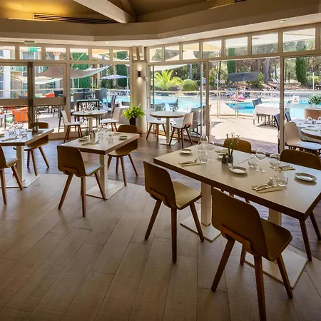 Отель Garrigae Domaine De L'esterel - Piscine & Cinq Mondes Сен-Рафаэль