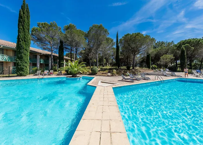 Garrigae Domaine De L'esterel - Piscine & Cinq Mondes فندق 4*